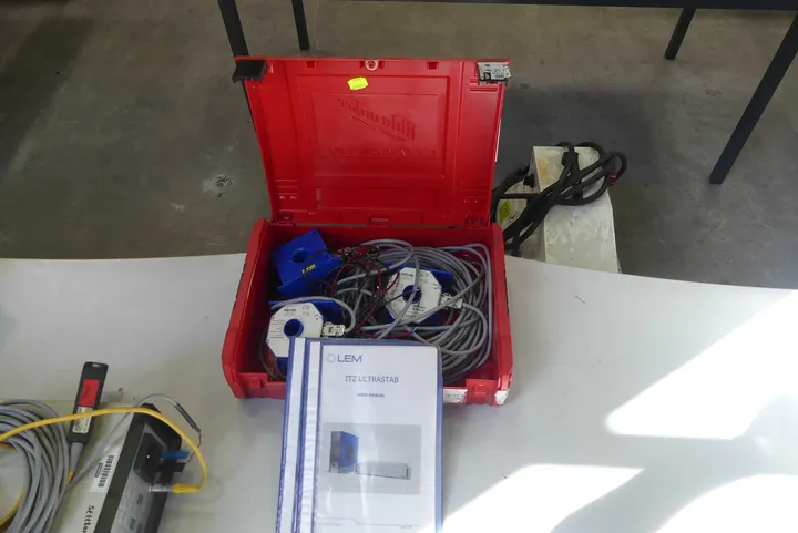 Präzisionsstromsensoren im Koffer Typ: LEM IT 700-S Ultrastab